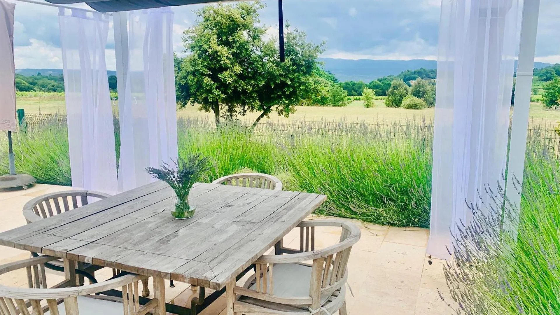 Villa La Belle Lumiere Saint-Saturnin-lès-Apt Сasa de vacaciones
