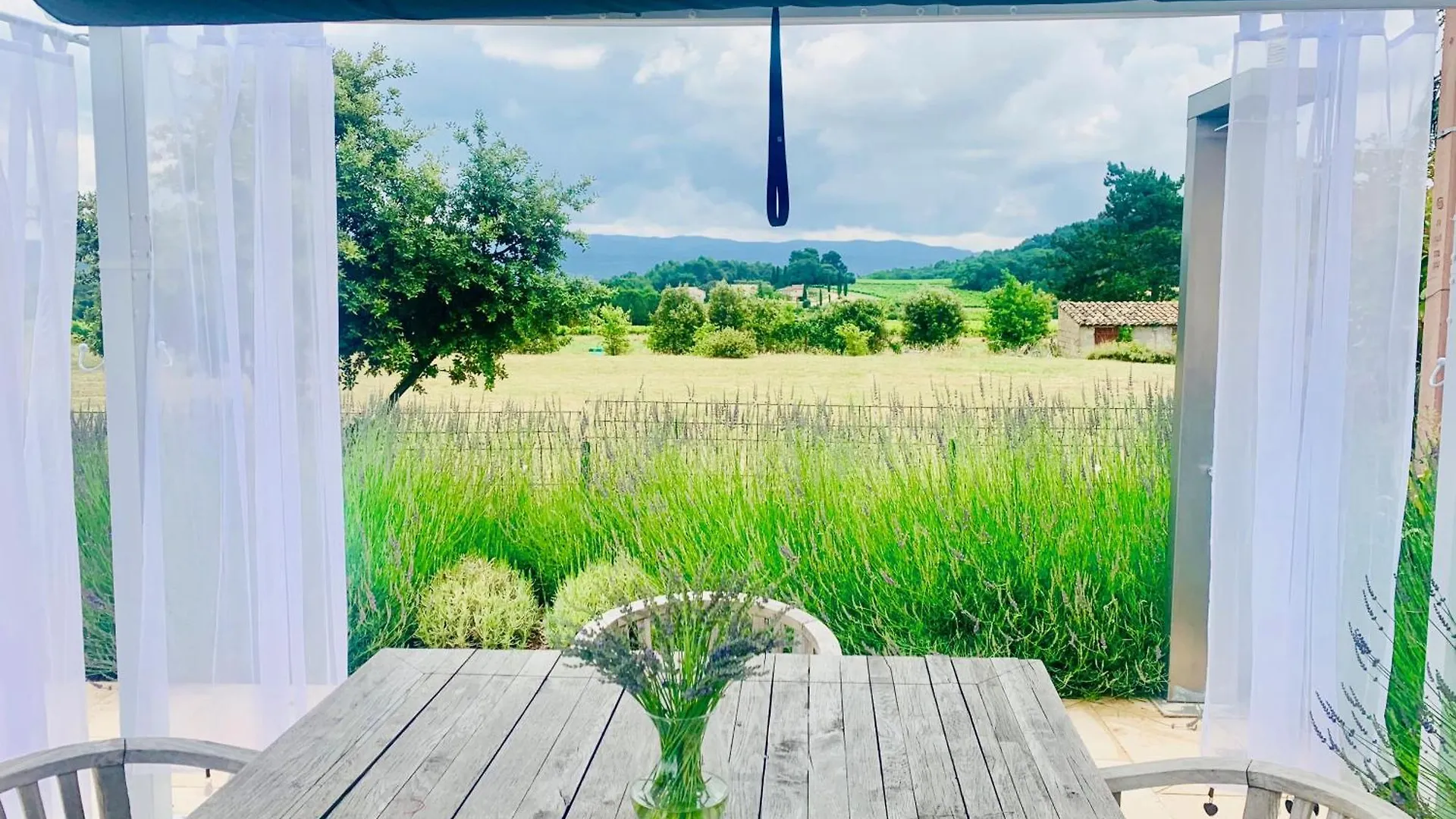 Villa La Belle Lumiere Saint-Saturnin-lès-Apt 0*,